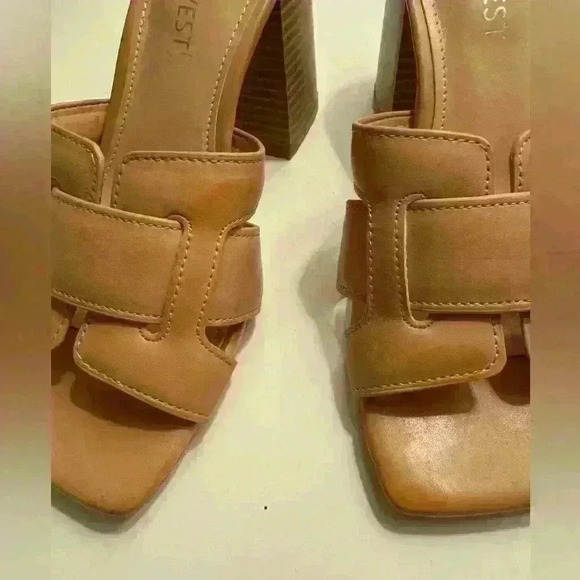 NINE WEST Kindee 3 Block Heeled Slide Sandal Square Toe in New Natural Size 4.5 - Picture 6 of 6